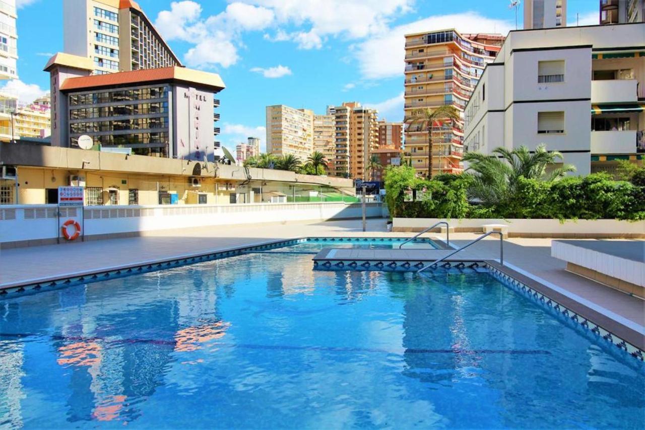 Moder Style Caballos Benidorm Esterno foto